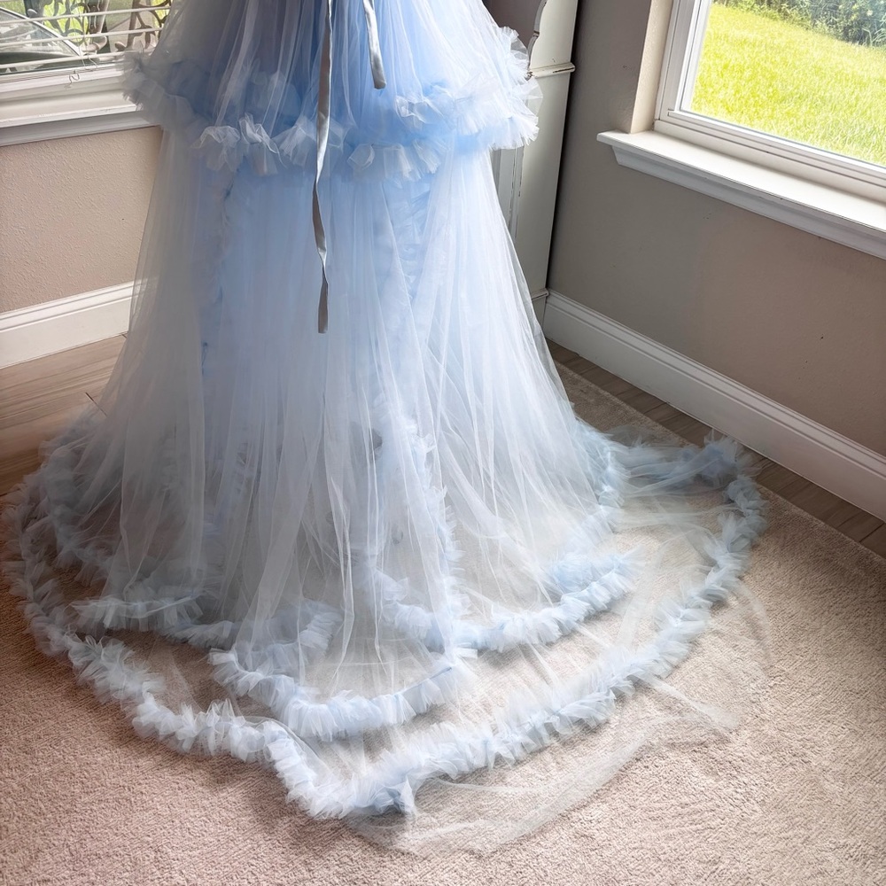 NEW Tulle Maternity Dress for Photoshoot Bridal Robe Light Blue NWOT Size L - Picture 6 of 14